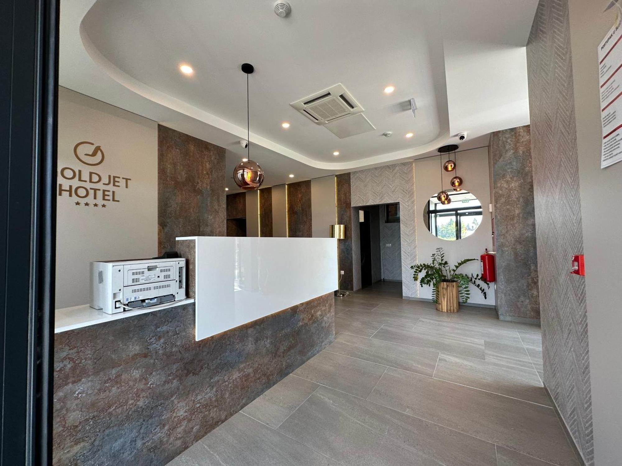 Hotel Gold Jet Біхач Екстер'єр фото
